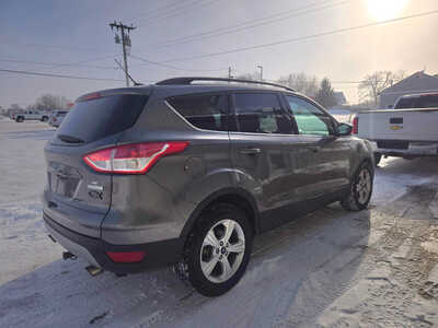 2014 Ford Escape, $5500. Photo 2