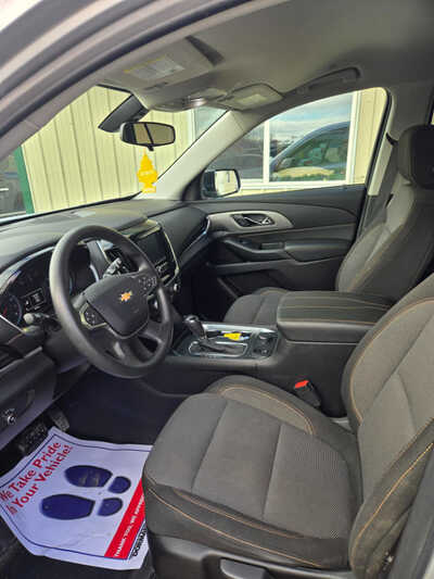 2019 Chevrolet Traverse, $17500. Photo 5