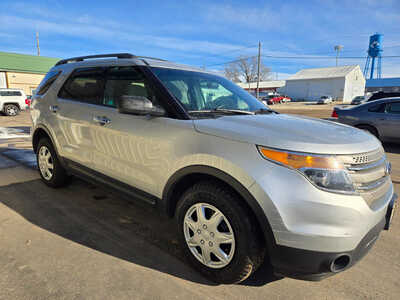 2014 Ford Explorer, $6000. Photo 2