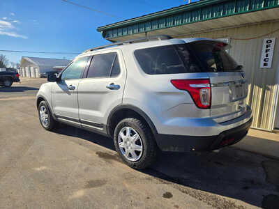 2014 Ford Explorer, $6000. Photo 4