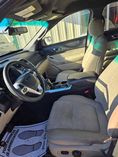 2014 Ford Explorer, $6000. Photo 5