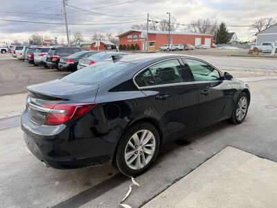 2017 Buick Regal, $9500. Photo 4