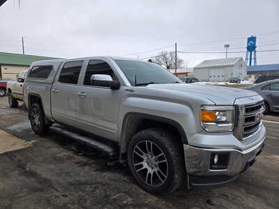 2014 GMC 1500 Crew Cab, $14000. Photo 2