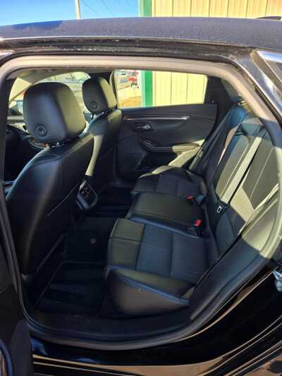 2015 Chevrolet Impala, $7000. Photo 6