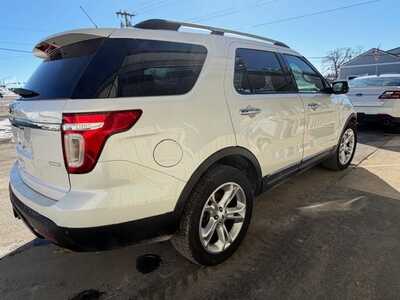 2013 Ford Explorer, $7000. Photo 3