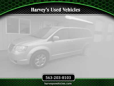 2010 Chrysler Town & Country, $3000. Photo 1
