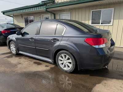 2012 Subaru Legacy, $5000. Photo 3