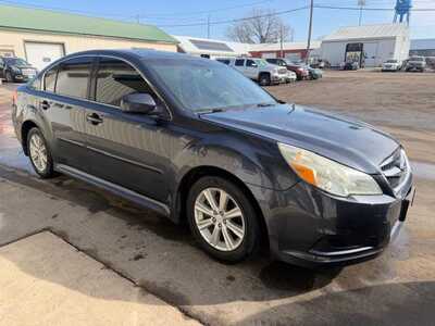 2012 Subaru Legacy, $5000. Photo 4
