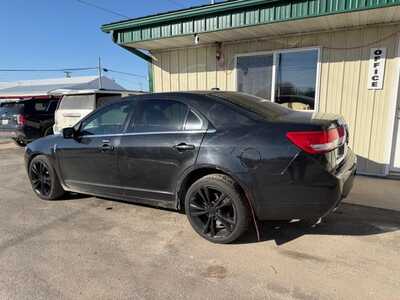 2011 Lincoln MKZ, $5500. Photo 4
