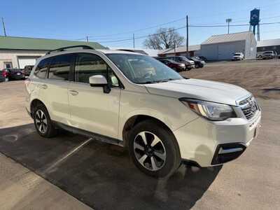 2018 Subaru Forester, $8000. Photo 2