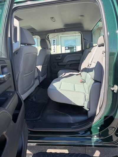 2015 Chevrolet 2500 Crew Cab, $15500. Photo 6