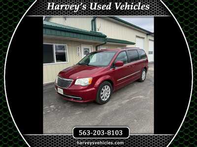 2014 Chrysler Town & Country, $4500. Photo 1