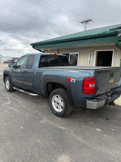 2013 Chevrolet Silverado 1500, $8500. Photo 3