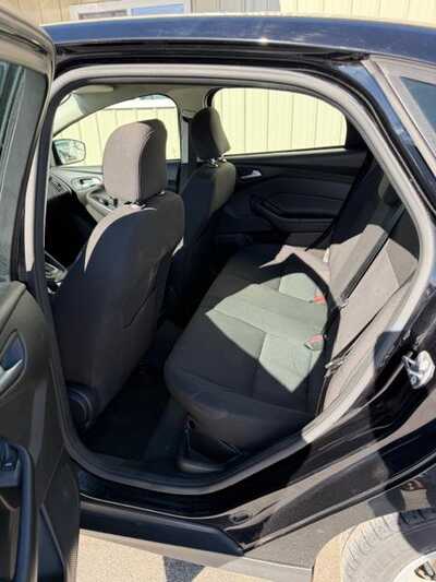 2016 Ford Focus, $6000. Photo 6