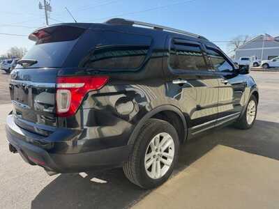 2013 Ford Explorer, $6900. Photo 3