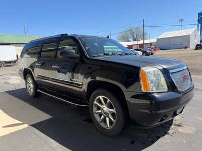 2008 GMC Yukon XL, $6000. Photo 3