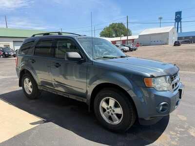2011 Ford Escape, $3800. Photo 2