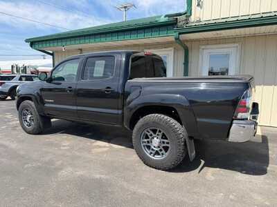 2005 Toyota Tacoma, $9500. Photo 4