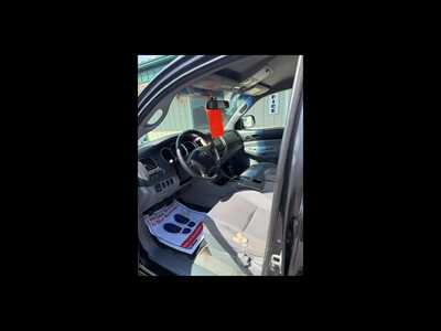 2005 Toyota Tacoma, $9500. Photo 5