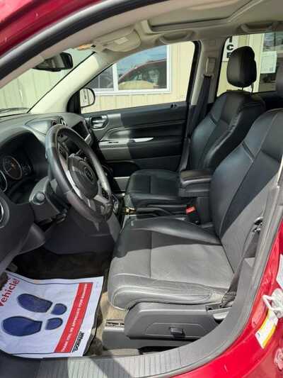 2017 Jeep Compass, $7500. Photo 5