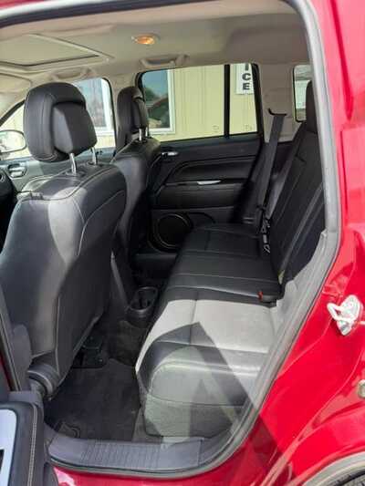 2017 Jeep Compass, $7500. Photo 6