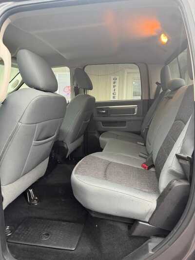 2014 RAM 1500, $13500. Photo 6