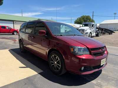 2017 Dodge Caravan, Grand, $7500. Photo 2