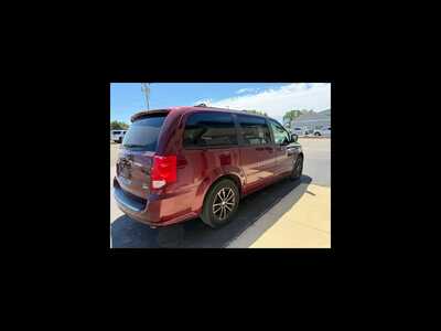 2017 Dodge Caravan, Grand, $7500. Photo 4