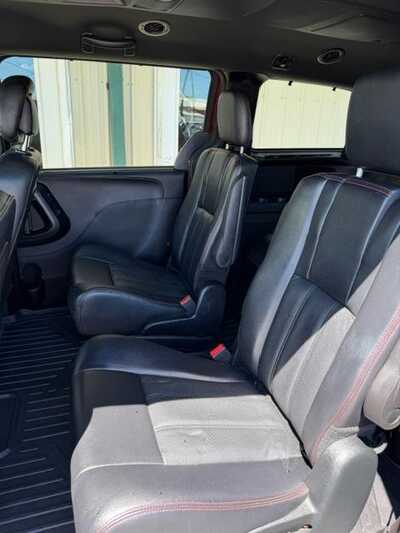 2017 Dodge Caravan, Grand, $7500. Photo 6