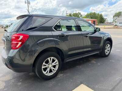2017 Chevrolet Equinox, $6000. Photo 3