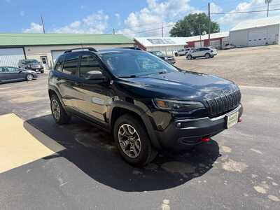 2020 Jeep Cherokee, $10500. Photo 2