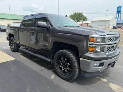 2015 Chevrolet 1500 Crew Cab, $10000. Photo 2