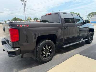 2015 Chevrolet 1500 Crew Cab, $10000. Photo 3