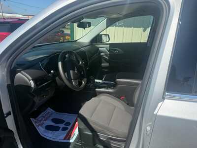 2019 Chevrolet Traverse, $16000. Photo 5