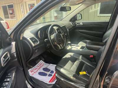 2012 Jeep Grand Cherokee, $6700. Photo 5