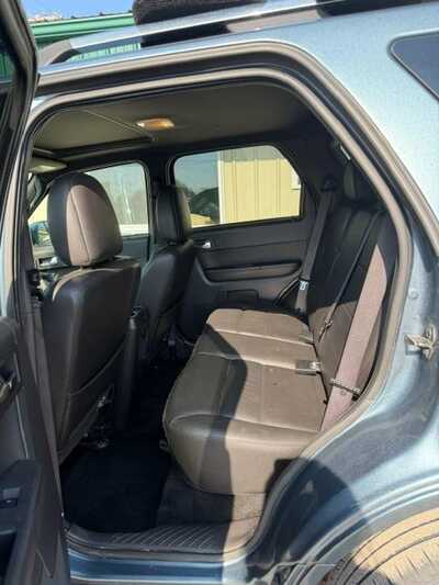 2011 Ford Escape, $5500. Photo 6