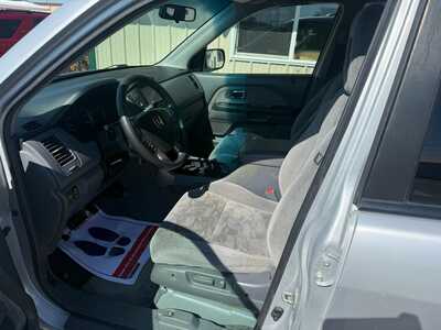 2004 Honda Pilot, $3500. Photo 5