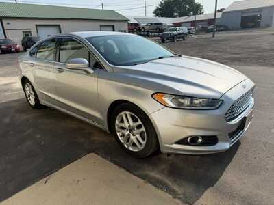 2014 Ford Fusion, $5000. Photo 2