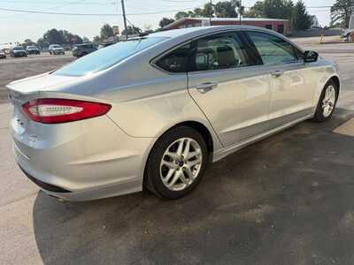 2014 Ford Fusion, $5000. Photo 3