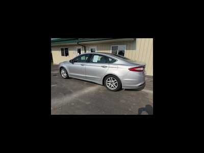 2014 Ford Fusion, $5000. Photo 4