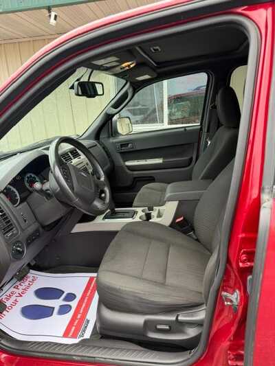 2010 Ford Escape, $4500. Photo 5