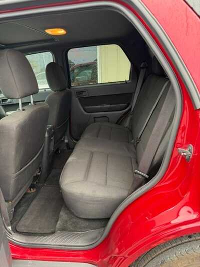 2010 Ford Escape, $4500. Photo 6