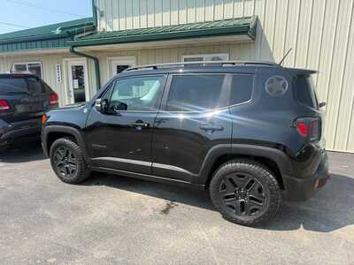2017 Jeep Renegade, $10000. Photo 3
