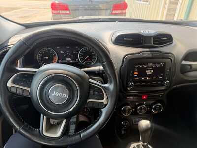 2017 Jeep Renegade, $10000. Photo 5