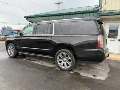 2016 GMC Yukon XL, $13500. Photo 3