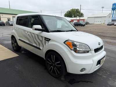 2011 Kia Soul, $2800. Photo 2