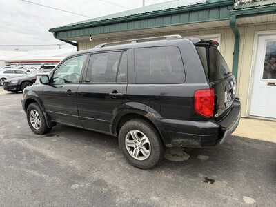 2004 Honda Pilot, $1800. Photo 3