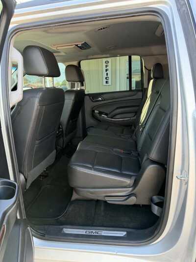 2018 GMC Yukon XL, $16500. Photo 6