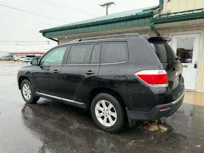 2011 Toyota Highlander, $8500. Photo 4