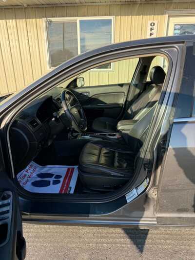 2011 Ford Fusion, $5000. Photo 5